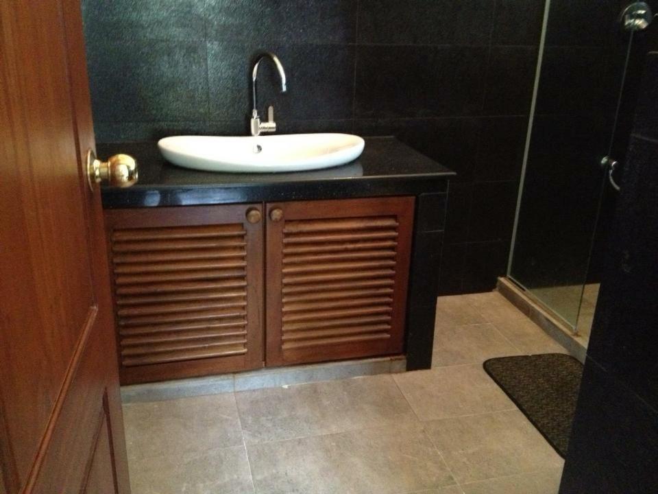 סרי ג'ייוורדנפורה קוטה Battaramulla Boutique Villa מראה חיצוני תמונה